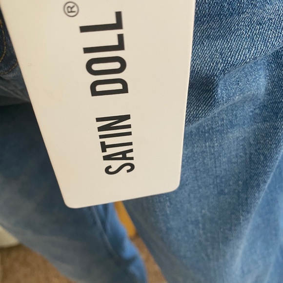 Slightly distressed skinny Jean - Picture 5 of 10